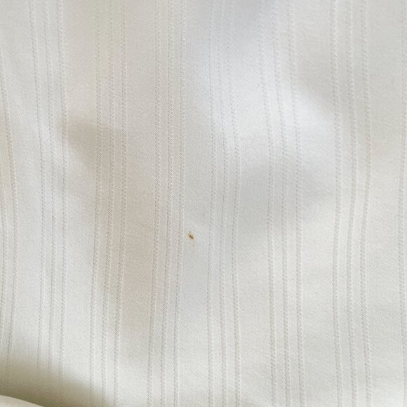 Bebe White Pant Suit w/Subtle Striped Pattern | Size 6 Jacket | Size 4 Pants - Picture 11 of 12